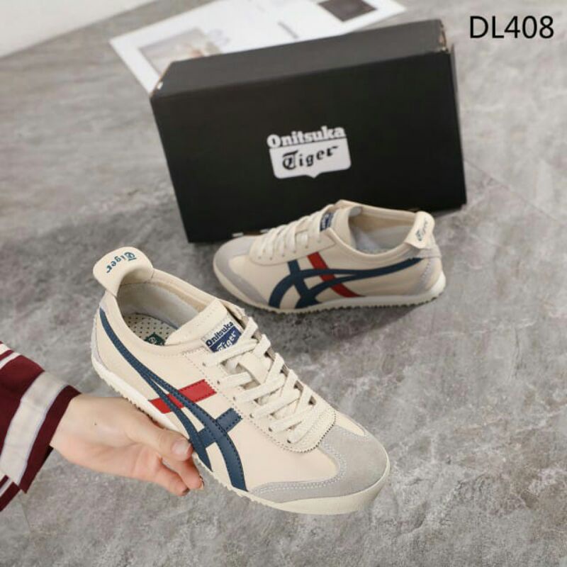Sepatu sneaker Wanita O. T.  DL408