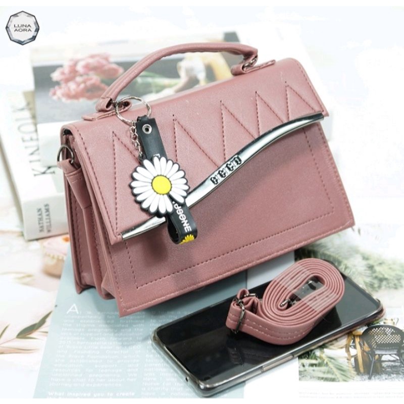 tas slempang wanita mini kotak,tas pesta wanita,