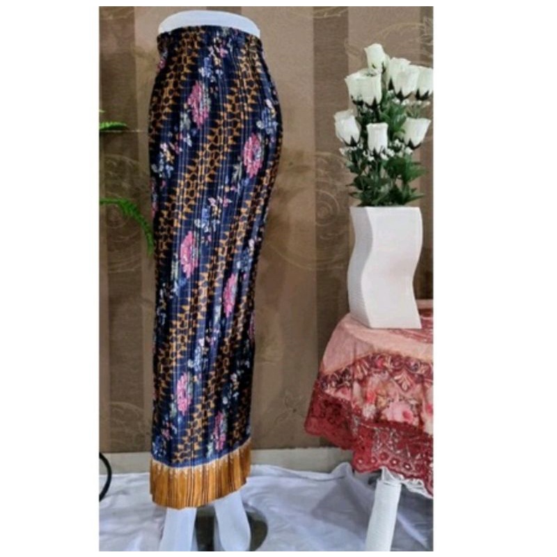 Rok Plisket NAMIRA / Rok Kebaya / Rok Plisket batik / Rok Wisuda / Rok Kondangan /Rok Batik Murah / Rok Rempel / Rok Instan Langsung Pake Kebaya Kutubaru / Kebaya Jadi / Rok Batik / Rok Rempel / Kebaya Warna Silver Moka Navy Biru Hitam Taro