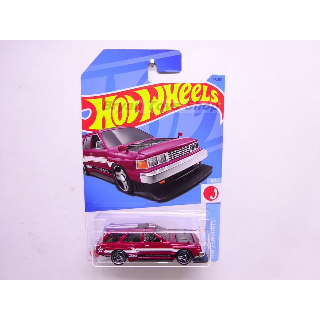 Hot Wheels Nissan Maxima Drift Car Merah