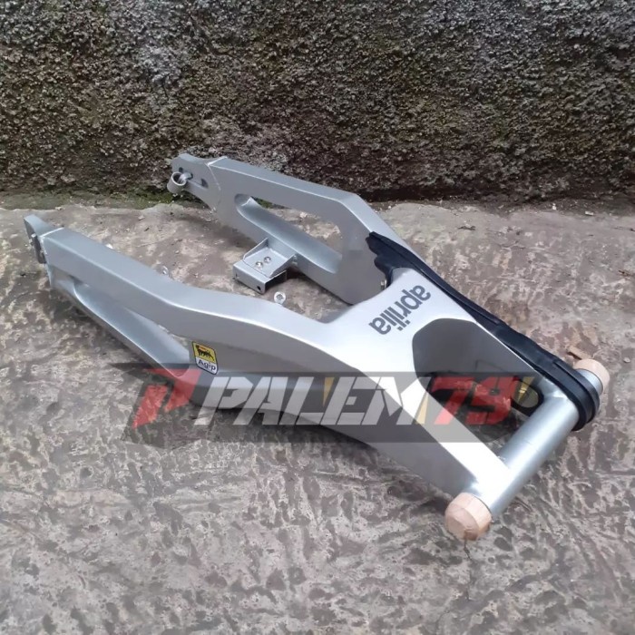 Swingarm Aprilia SXV CRF 150 L Swing Arm Aprilia 66cm CRF150