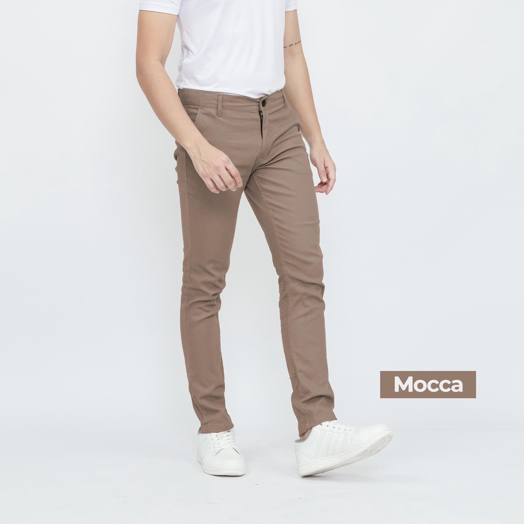 CELANA CHINO PANJANG PRIA SLIMFIT STRETCH BY BROGUY - MOCCA