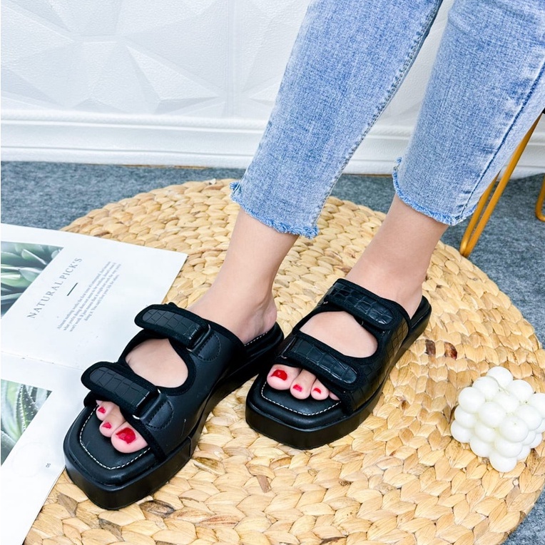 QZ - Keira Sandal Wanita Velcro Korean Look AP 04