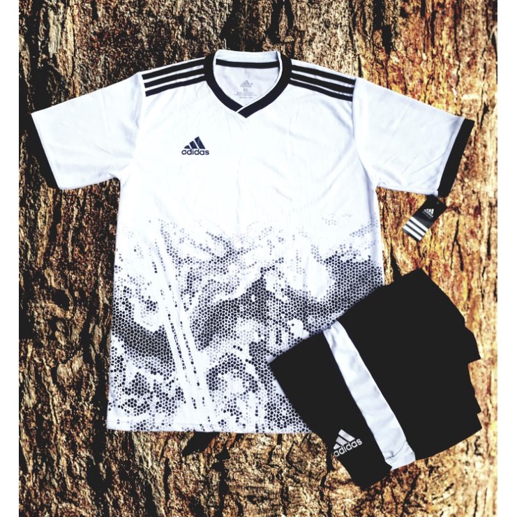 JERSEY SABLON NAMA NOMOR PUNGGUNG TIMSET BAJU KAOS OLAHRAGA SEPAK BOLA COD 1 SET pakaian olahraga  FUTSAL VOLLI TERBARU GRATIS SABLON NAMA PUNGGUNG NOMOR PUNG GUNG