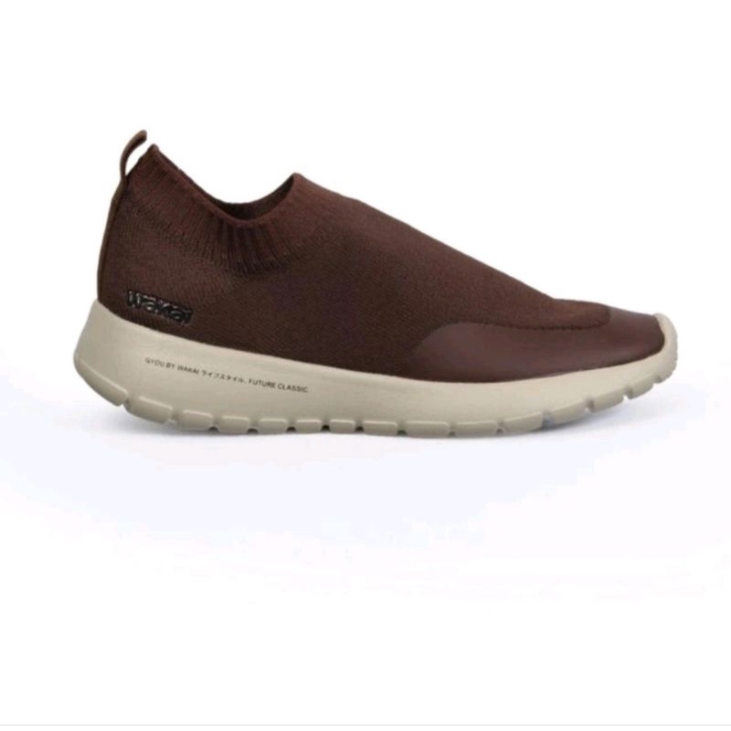 Sepatu Slip On - Wakai Gyou (Wanita Pria) - Brown