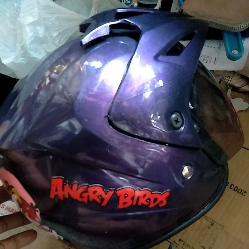 HELMET anak cuwo cewi bekas separti baru untuk umur  anak 2th 3th 4th