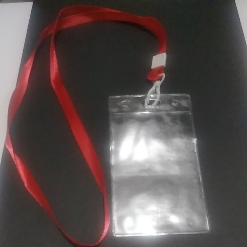 

(1 SET) = 1 KEPLEK/ID CARD UKURAN KTP MODEL BERDIRI + 1 TALI PENGENAL