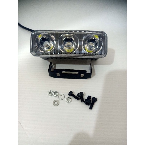 Lampu tembak 3mata 2mode  cr7 universal