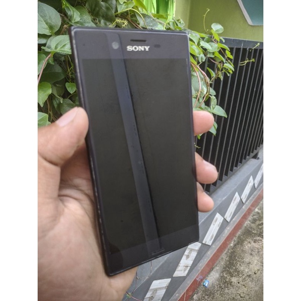 SONY XPERIA XZS AU JAPAN (SECOND)