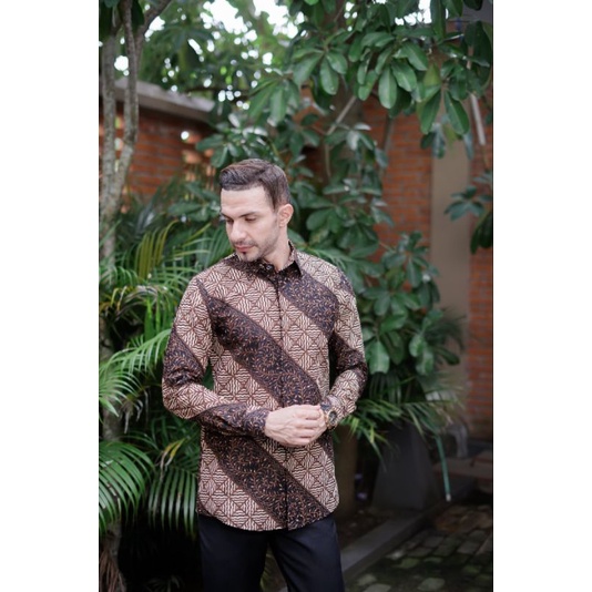 PARANG COKLAT KEMEJA BATIK MODERN SLIMFIT PANJANG BAHUN KATUN HALUS FULL FURING HALUS