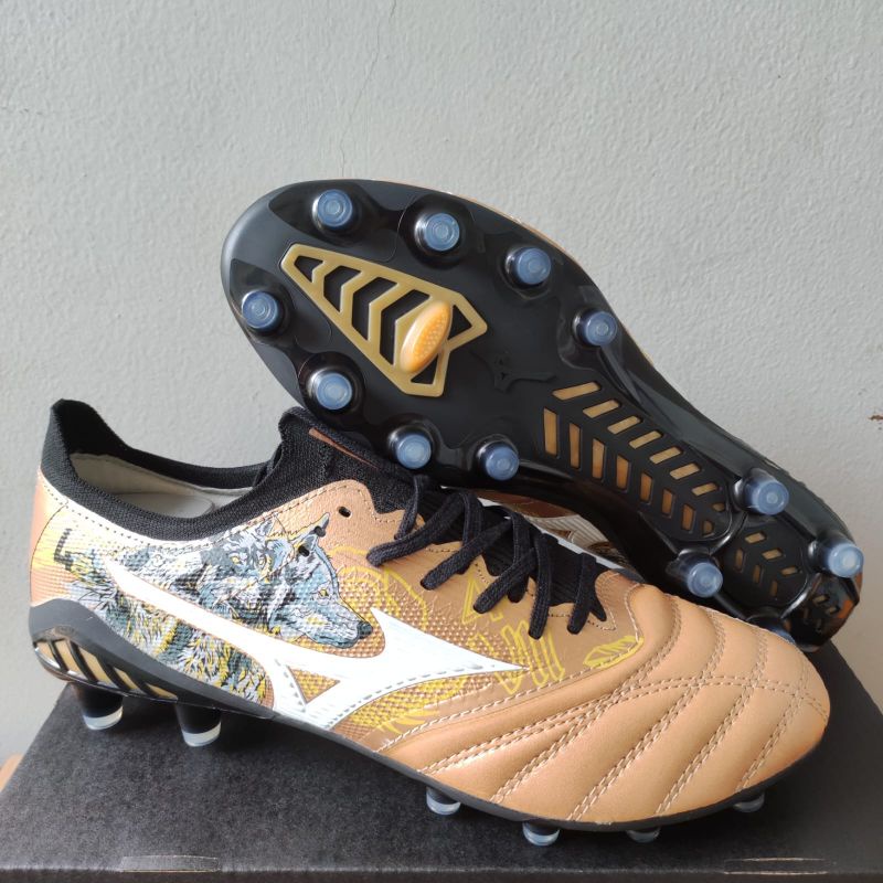 Sepatu bola mizuno morelia neo beta 3 sr4 sergio ramos gold metalic