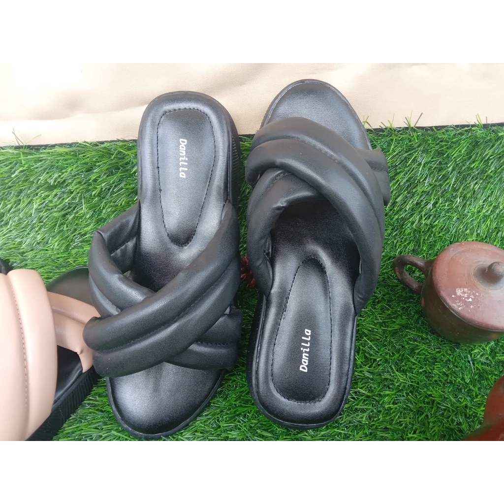 sandal wanita ka listy .platfrom