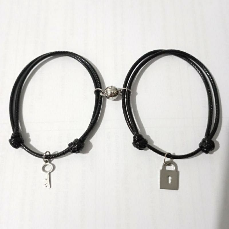 Gelang Couple Magnet Gembok Kunci