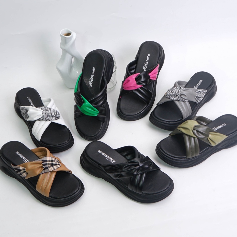 SARASARA YUK - Dunkenstock ROSSA Sandal Wanita Wedges Silang Tinggi 5cm Size 36 - 40 Casual Sendal Platform Sara Sara 37 38 39 Santai Slop Belleza Warna Black Hitam Selop Premium Original Beleza Kekinian Terbaru Shoes ORI Mall Official Store
