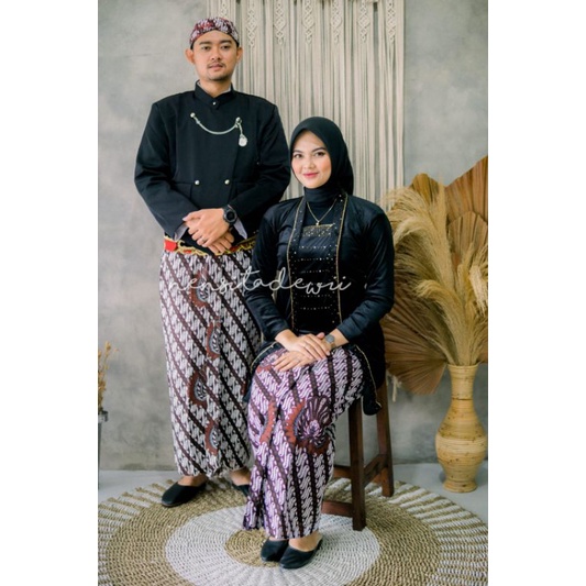 [1 Set, PH03A] Baju Prewed Instan Adat Jawa - Solo, Motif Parang Garuda