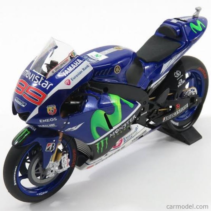 harga 2.7 jt pas ambil di buaran minichamps skala 12 lorenzo yamaha 2015 collector limited edition