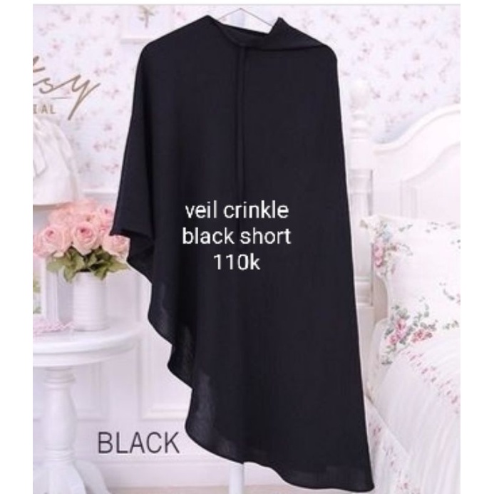 Ditsy Veil Crinkle Black Short