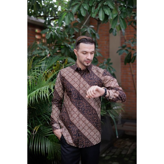 PARANG COKLAT KEMEJA BATIK MODERN SLIMFIT PANJANG BAHUN KATUN HALUS FULL FURING HALUS