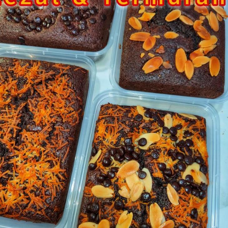 ㊛ Brownies panggang almond, keju, chocochips, kemasan box mika 500ml (12x17x4) +-260gr ァ