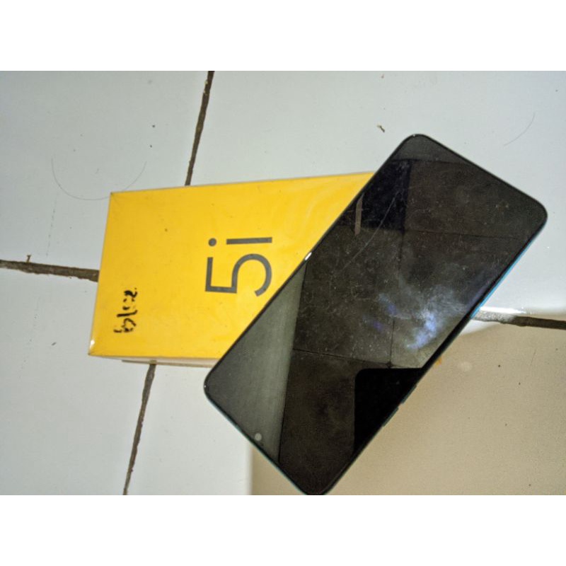 realme 5i matot