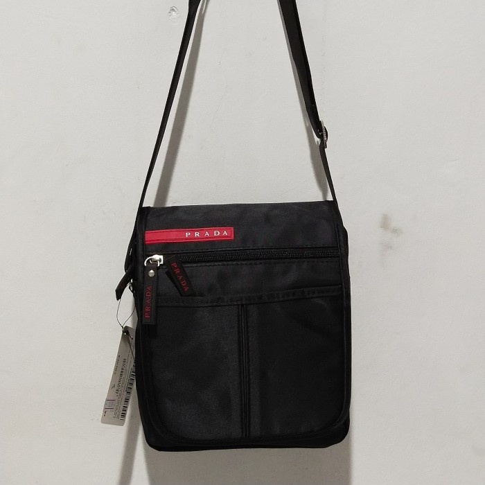 tas selempang pria  Tas Selempang Pria Prada 819 Import - Hitam(W2I9) Kekinian Tas Selempang Pria Ke
