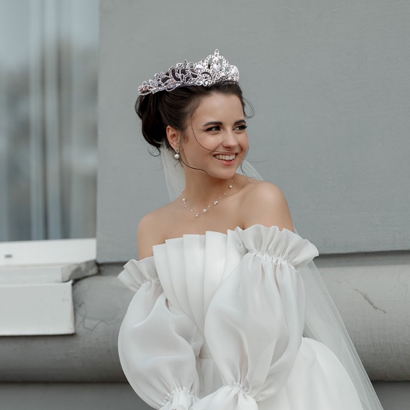 Temperamen Bridal Styling Rambut Alat Styling Rambut Prom Mempesona Berlian Imitasi Rambut Band Pengantin Pernikahan Mahkota Aksesoris Rambut Wanita Indah Non-slip Dekoratif Ikat Kepala