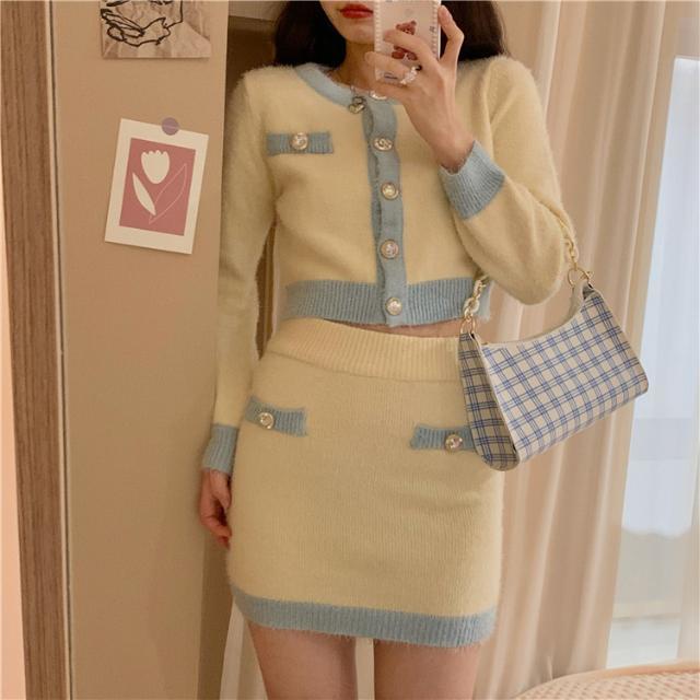 Suhao Setelan Dua Potong Wanita Trendi Gaya Korea Chic Cream Biru Muda Berbulu Rajutan Cardigan + Rok Musim Gugur setelan