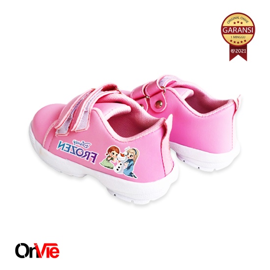 Sepatu Sneaker Anak Frozen