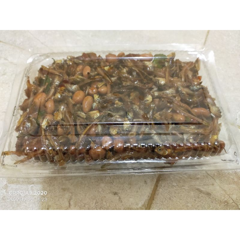 

Balado (kering) teri+kacang, manis-pedas,,+-200 gram