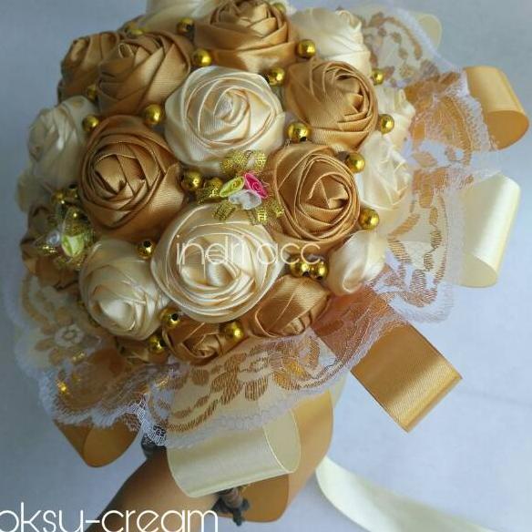 Banyak Stock Buket Bunga Satin Wedding / Bucket Bunga murah Handmade