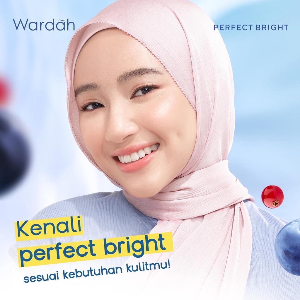 WARDAH Perfect Bright Moisturizer Bright + Smooth Glow SPF 30 PA+++ Indonesia / Pelembab Wajah 20ml / 4X Bright Berries / With Vit B3 C E / Cerah + Bebas Kilap / Skincare Face Care Series / Facial Cream Melembabkan Berminyak Halus Sunscreen Sinar Matahari