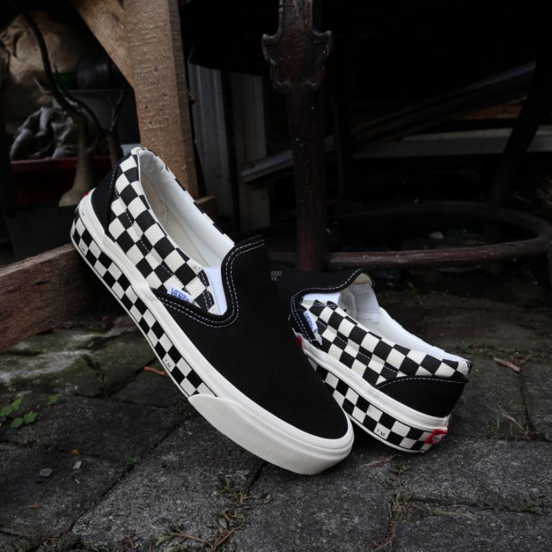Sepatu Vans Slip On Sol Checkerboard Black White Hitam Putih Motif Kotak Catur Sekolah Kerja Kuliah hangout Keren Santai Murah