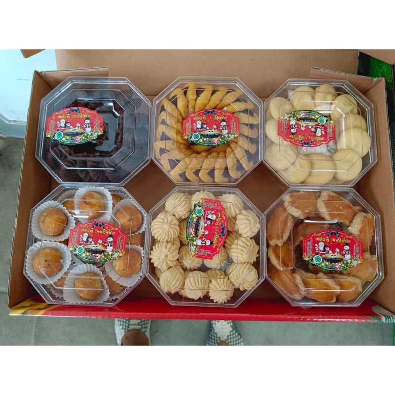 

Yukkss sdh bisa dilist buat yg mau order 1 box isi 6 toples harganya 130rb /box