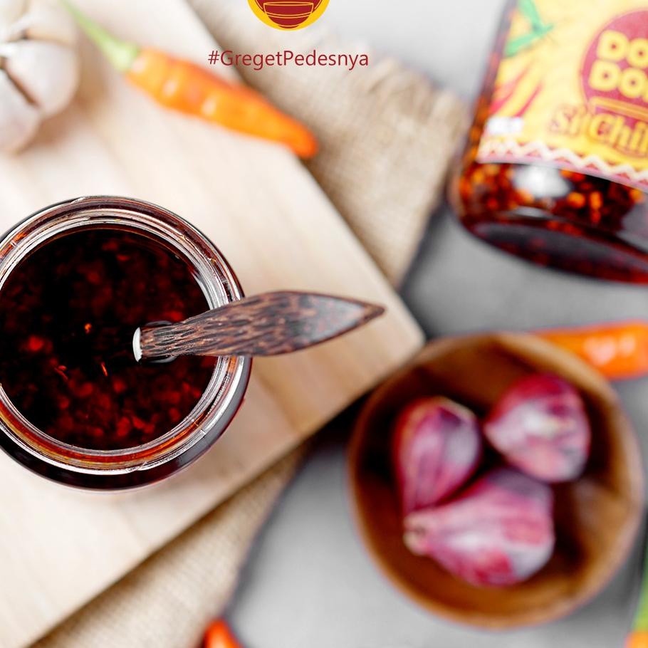 

SALE✅CHILI OIL PEDAS HALAL / CHILI OIL HOMEMADE FRESH DONNDONN 200ML|RA9