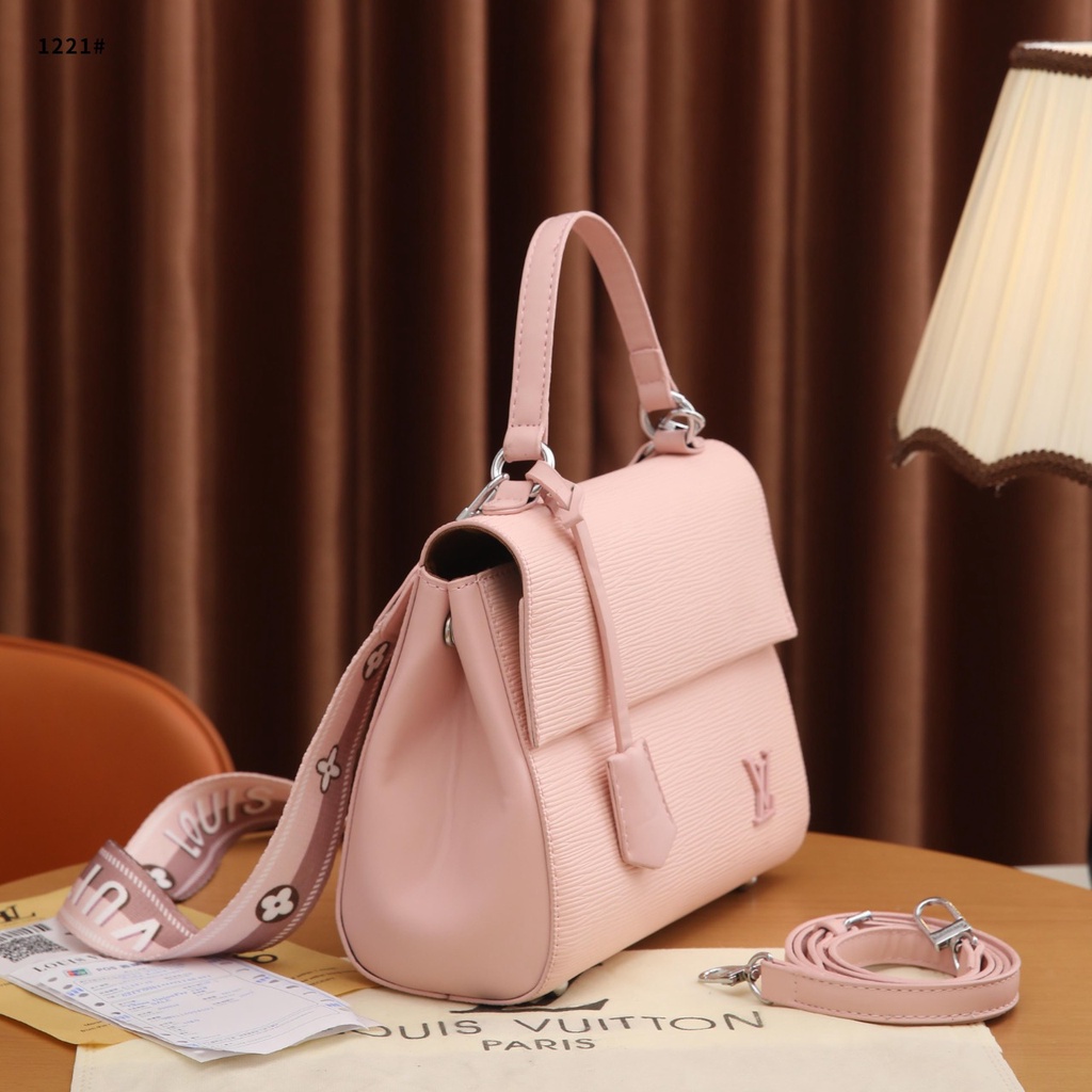 BAG Epi Leather Ballerine Cluny MM Bag 1221