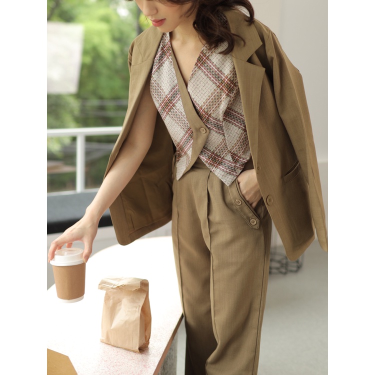 Kadaka x Kyranayda O-0185 Blazer with Belt - Cold Brew Blazer