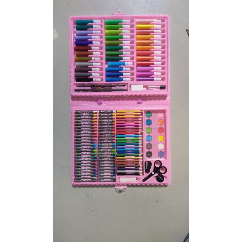 

CRAYON ART SET 150pc