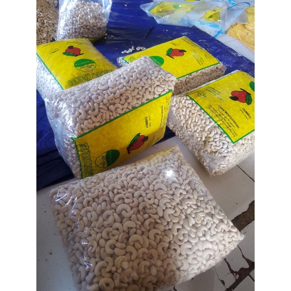 

Kacang Mede Kemasan bal/ 10 Kg