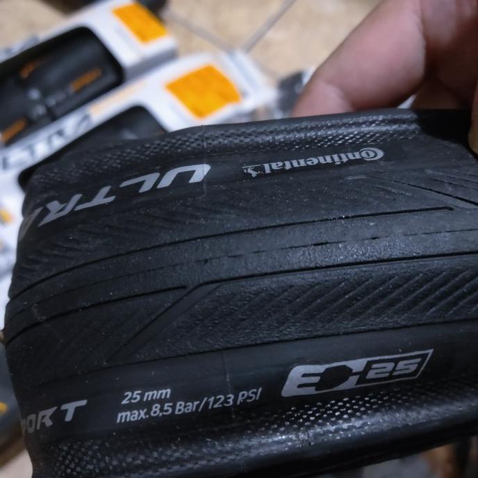 Ban Luar Continental Ultra Sport 3 700 X 25