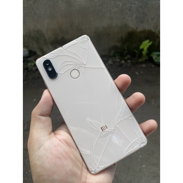 xiaomi mi 8 se minus lcd dan backdoor pecah
