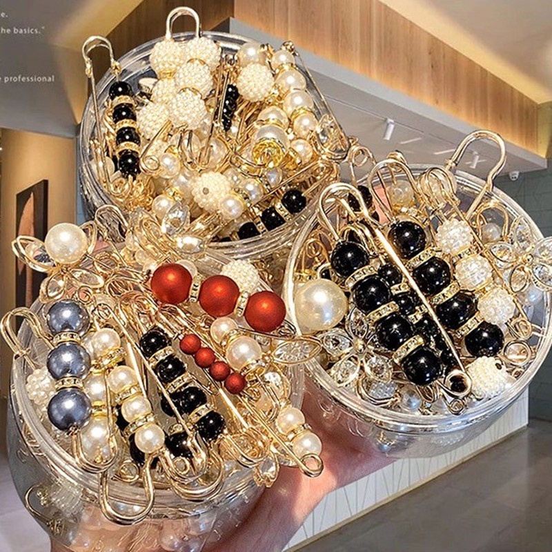 1set Kerah Gesper Pakaian Tetap Tidak Terlihat Bros Fashion Kristal Bros Gesper Pinggang Sweater Mantel Anti Jatuh Mutiara Pakaian Pin Cardigan Jeans Anti Luntur Bros Pin