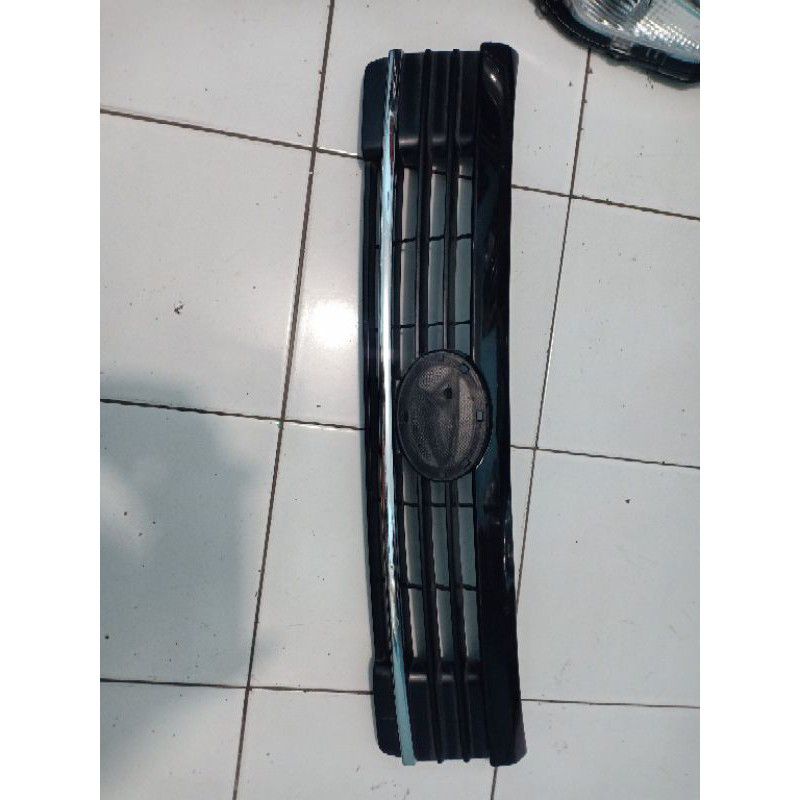 Gril rush Terios 2016