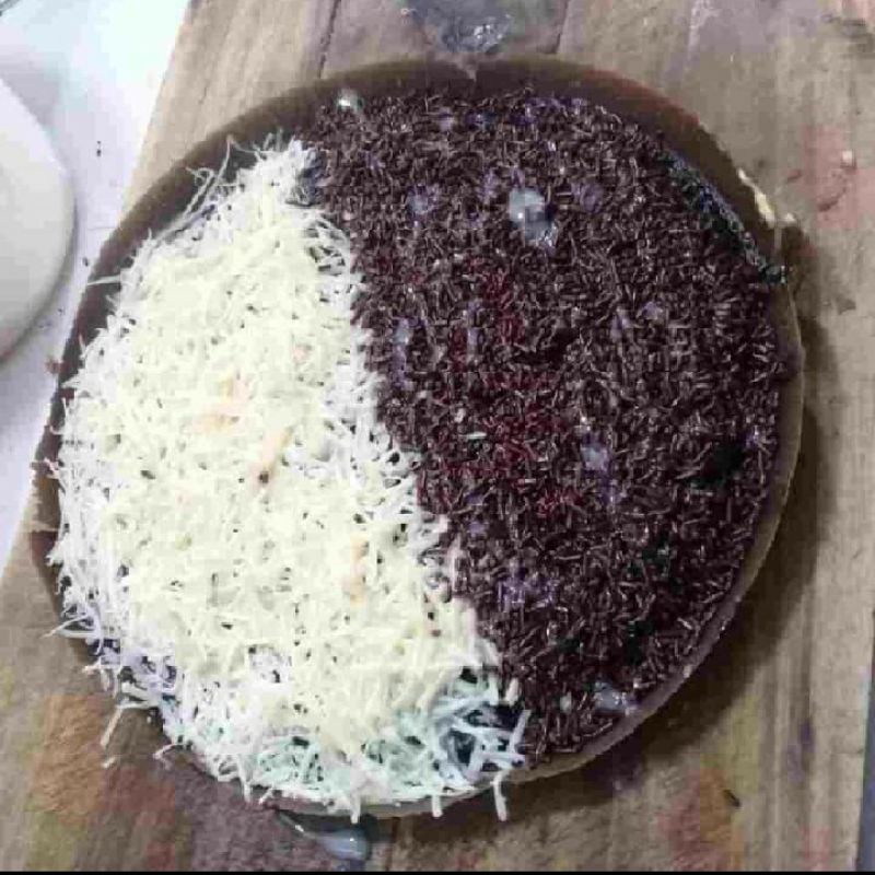 

MARTABAK SPESIAL BLACK FOREST KHAS BANGKA