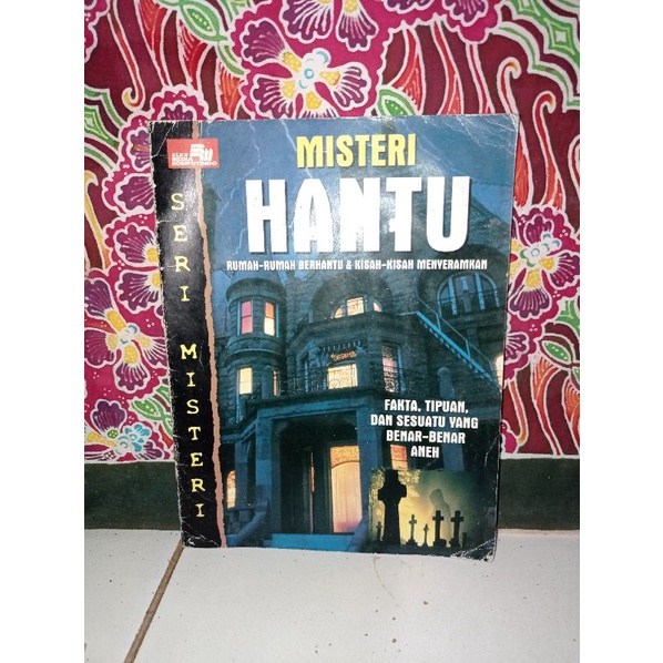 BUKU CERITA MISTERI HANTU