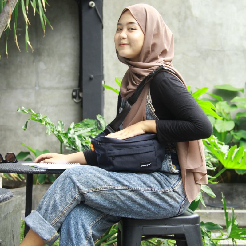 Waistbag pria wanita waterproof Fansy Axelle