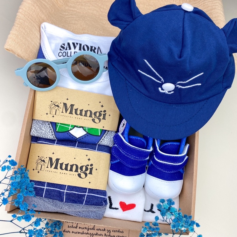 Tuxedo / Pilot Hampers Kado Lahiran Bayi / Hampers bayi / Baju Bayi Laki Laki Newborn / Mungi Baby Gift  Set / Pilot Set