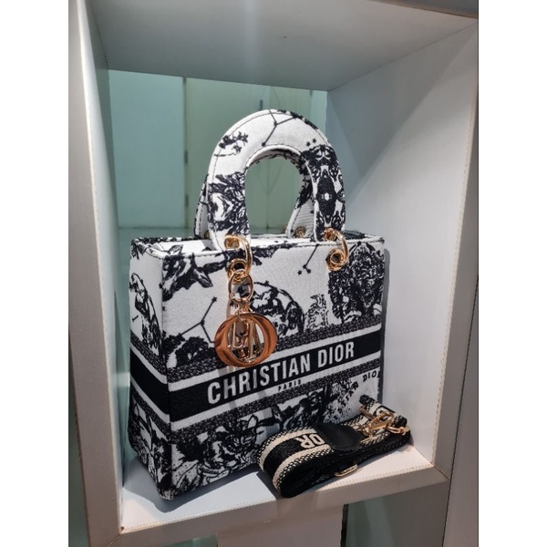 TAS SELEMPANG WANITA IMPORT CANVAS.  Kode: 6835/6833/6832