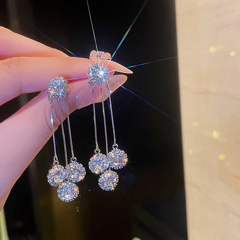 Elegan Pesta Pernikahan Korea INS Shiny Temperamen Pendant Earrings Wanita Mewah Bulat Berlian Imitasi Rumbai Menjuntai Anting Bridal Drop Earrings Wanita Perempuan