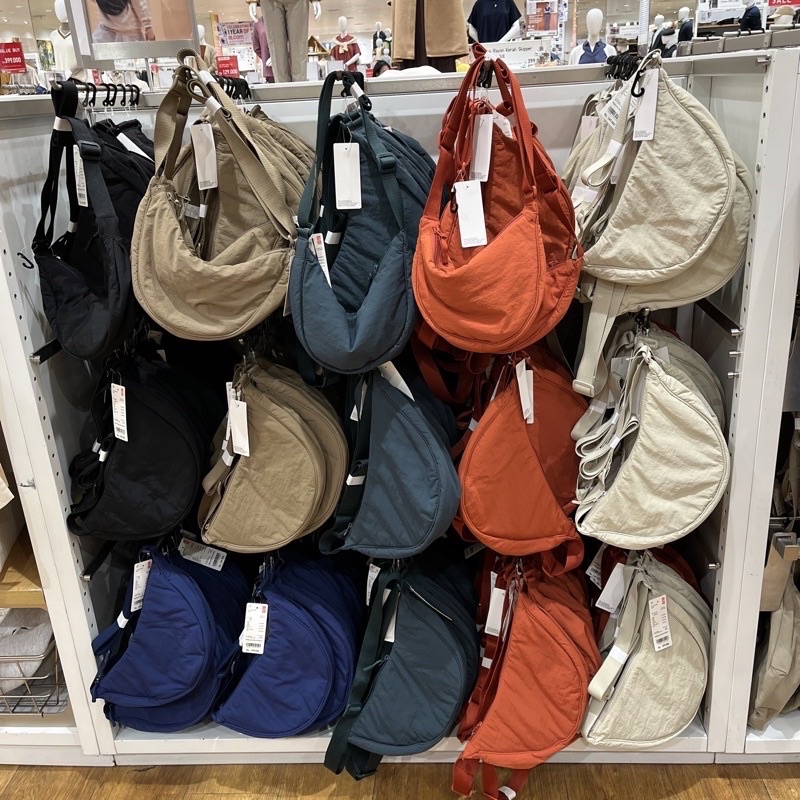 Tas Bahu Round mini UNIQLO