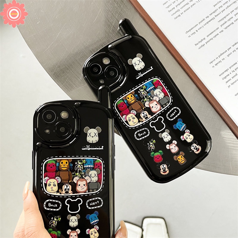 IPHONE Casing Bentuk Ponsel Retro Vintage Kepribadian Ponsel Case Kompatibel Untuk Iphone11 7 8 Plus 12 13 14 Pro MAX XR 14x XS MAX Trendi Merek Violent Bear Air Cushion Soft Cover